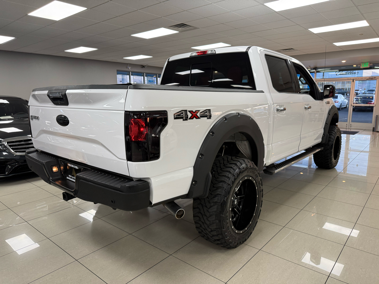 Ford F-150 Lariat SuperCrew 5.5-ft. Bed 4WD 2016