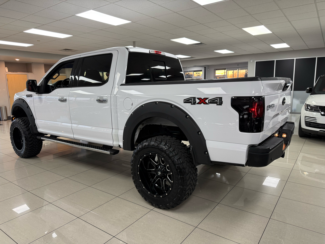 Ford F-150 Lariat SuperCrew 5.5-ft. Bed 4WD 2016