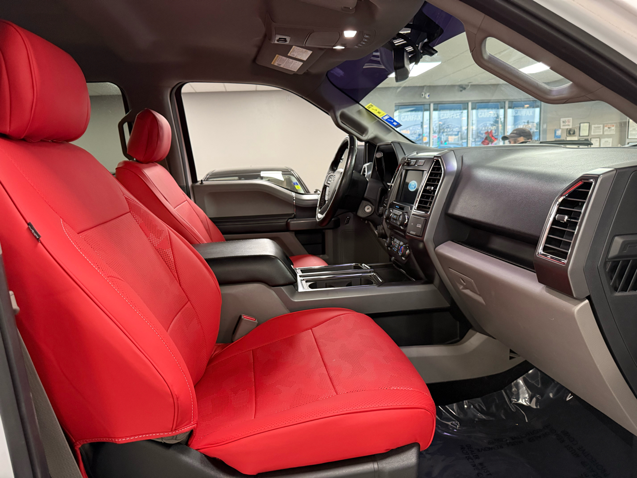 Ford F-150 Lariat SuperCrew 5.5-ft. Bed 4WD 2016