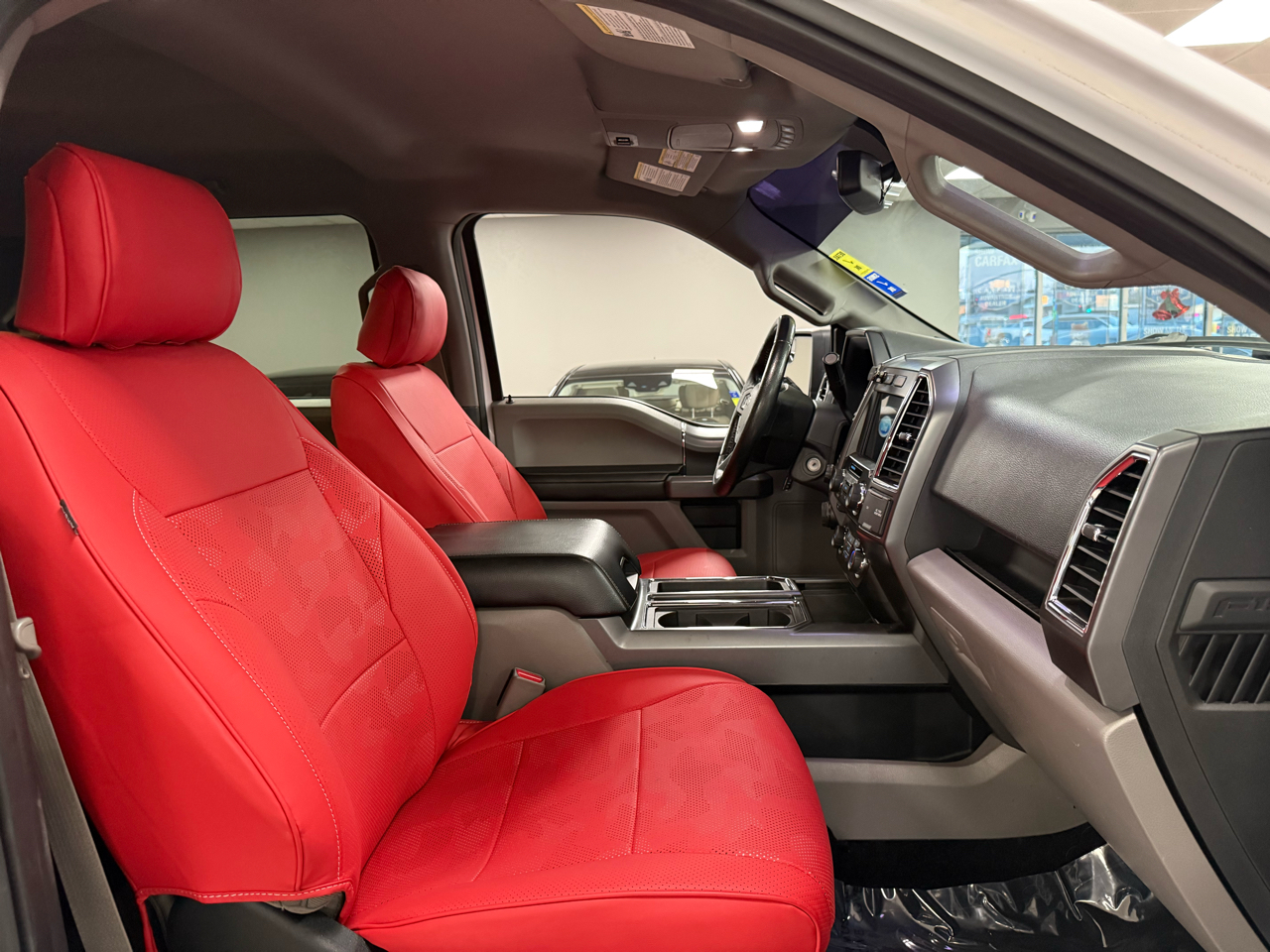 Ford F-150 Lariat SuperCrew 5.5-ft. Bed 4WD 2016