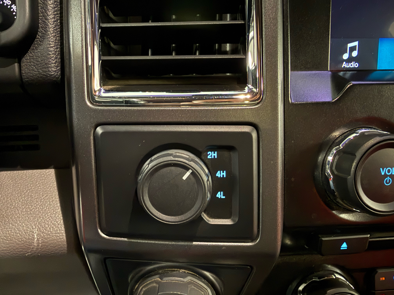 Ford F-150 Lariat SuperCrew 5.5-ft. Bed 4WD 2016