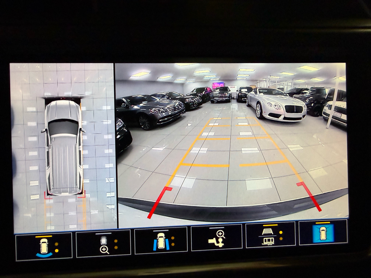 GMC Yukon XL Denali 4WD 2021