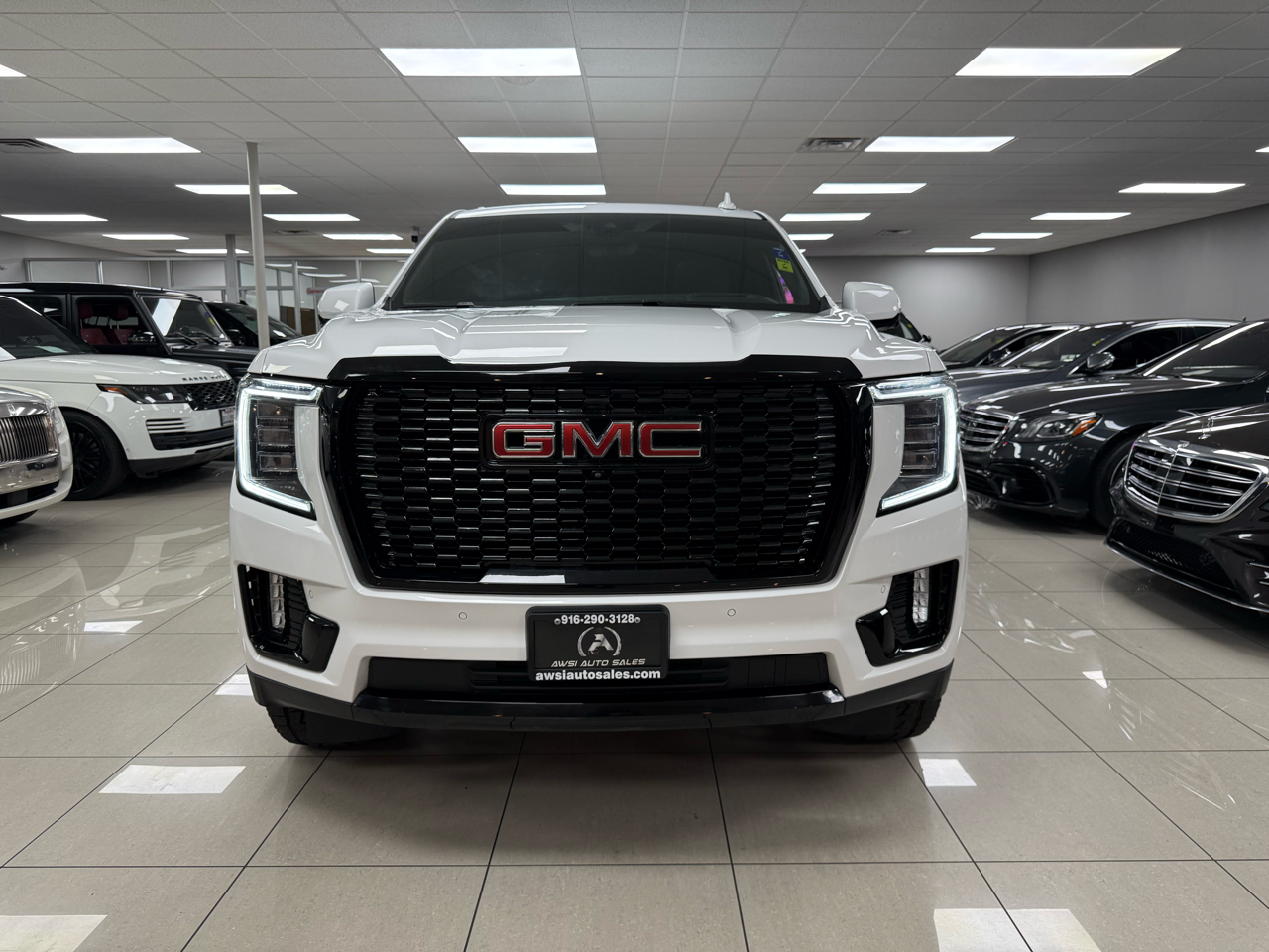 GMC Yukon XL Denali 4WD 2021