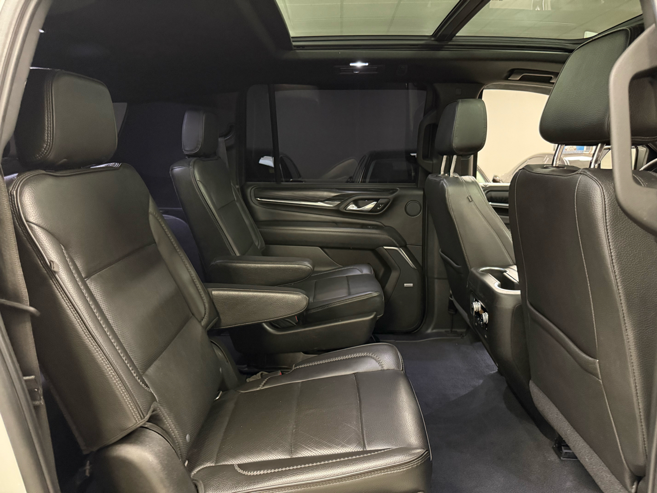 GMC Yukon XL Denali 4WD 2021