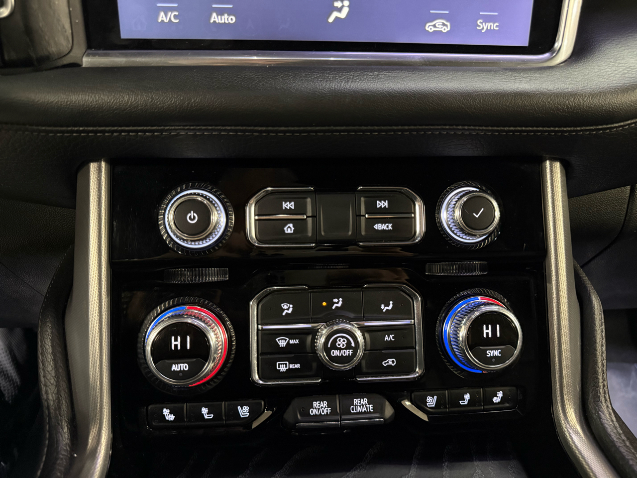 GMC Yukon XL Denali 4WD 2021