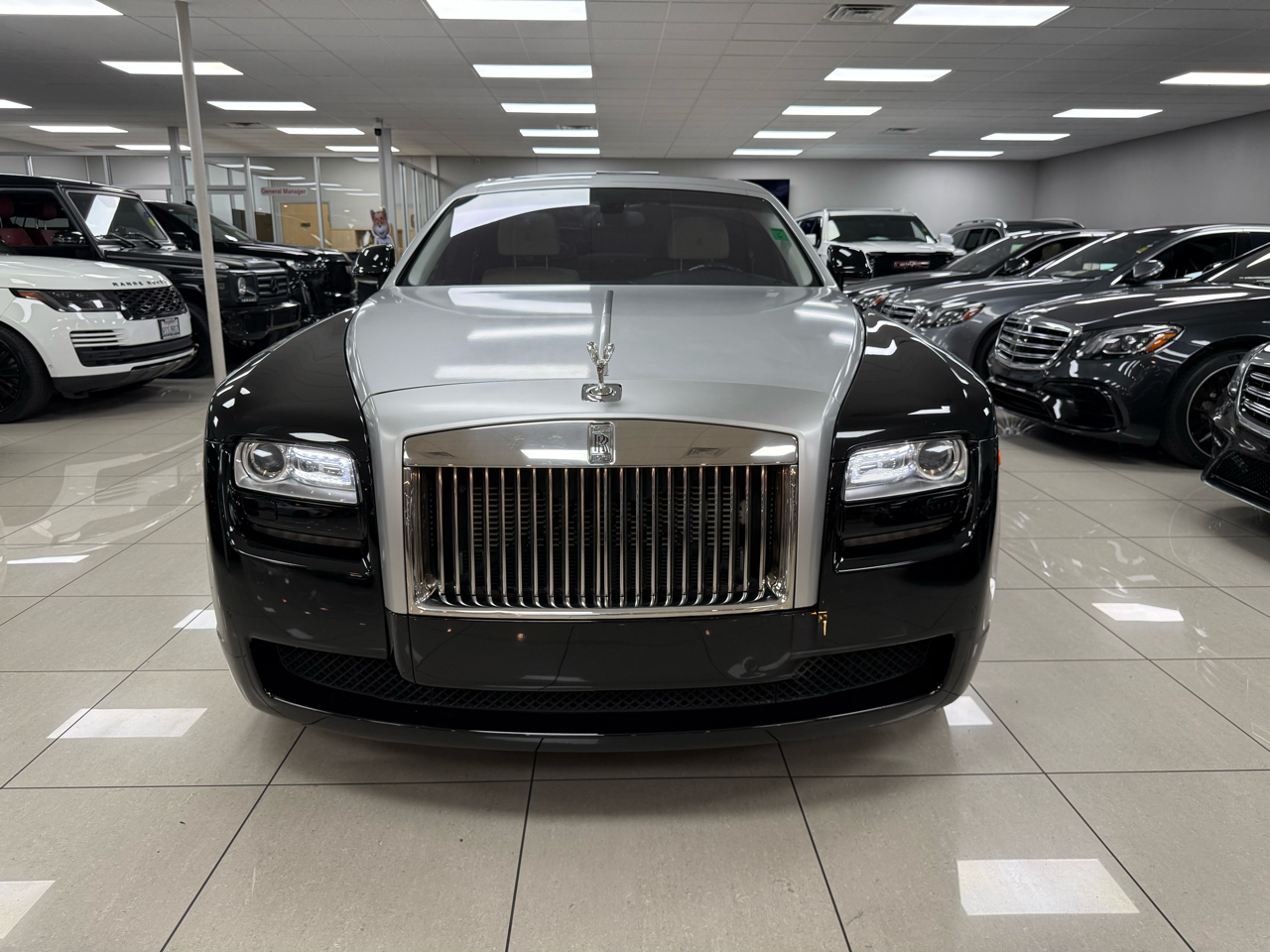 Rolls-Royce Ghost Sedan 2014