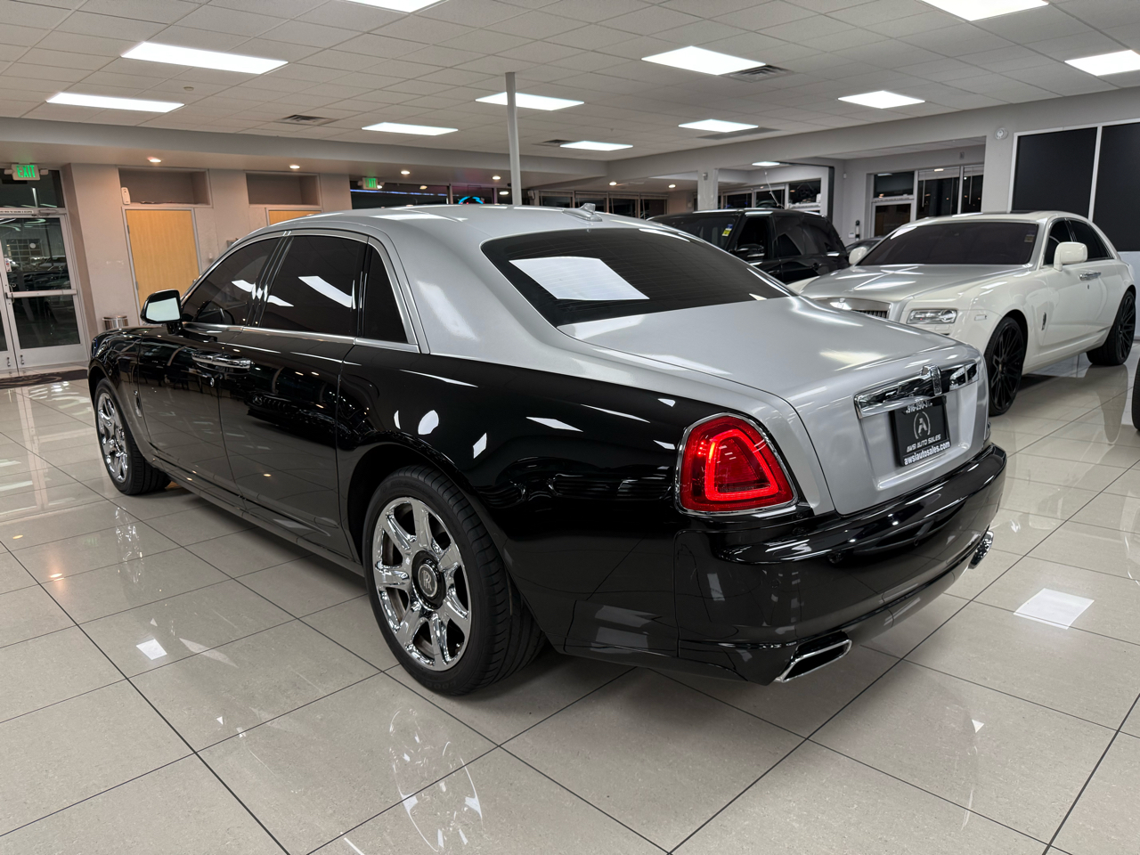 Rolls-Royce Ghost Sedan 2014