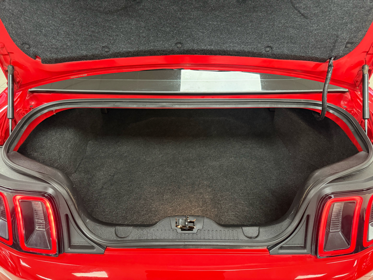 Ford Mustang V6 Coupe 2014