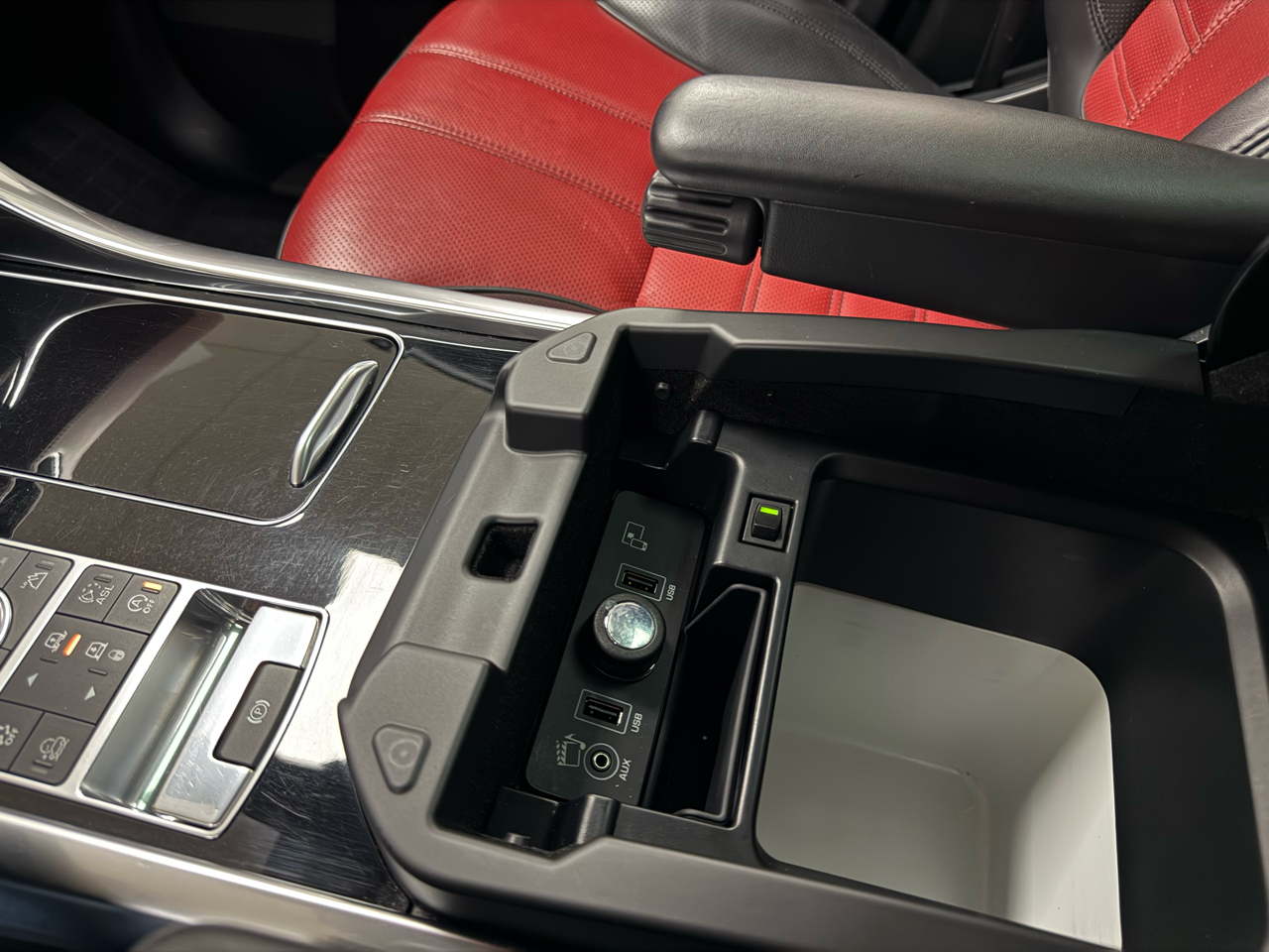 Land Rover Range Rover Sport 5.0L V8 Supercharged Autobiography 2016