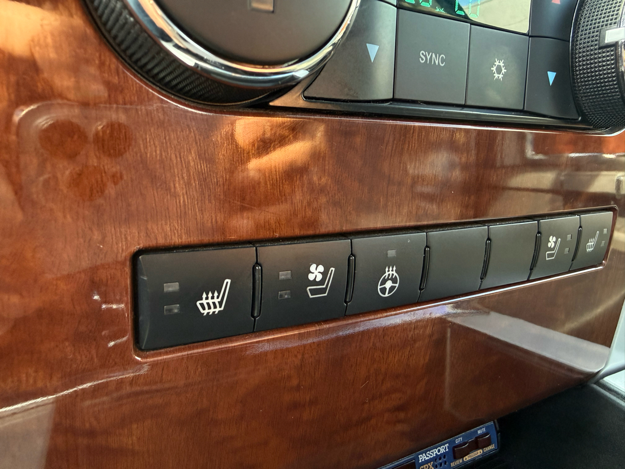 Dodge Ram 1500 Laramie SLT Quad Cab 4WD 2009