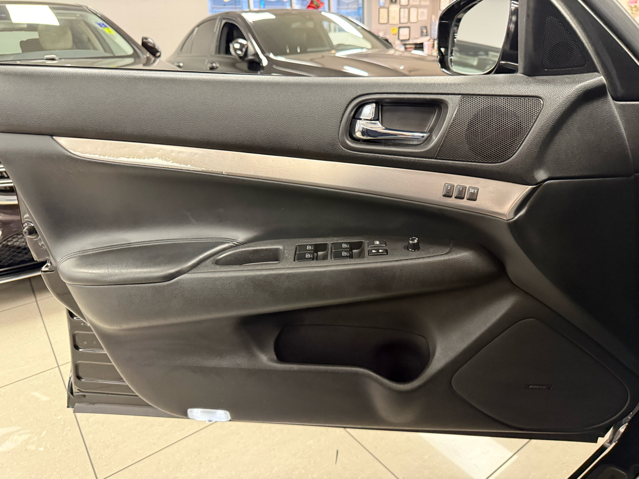 Infiniti G Sedan 37x AWD 2013