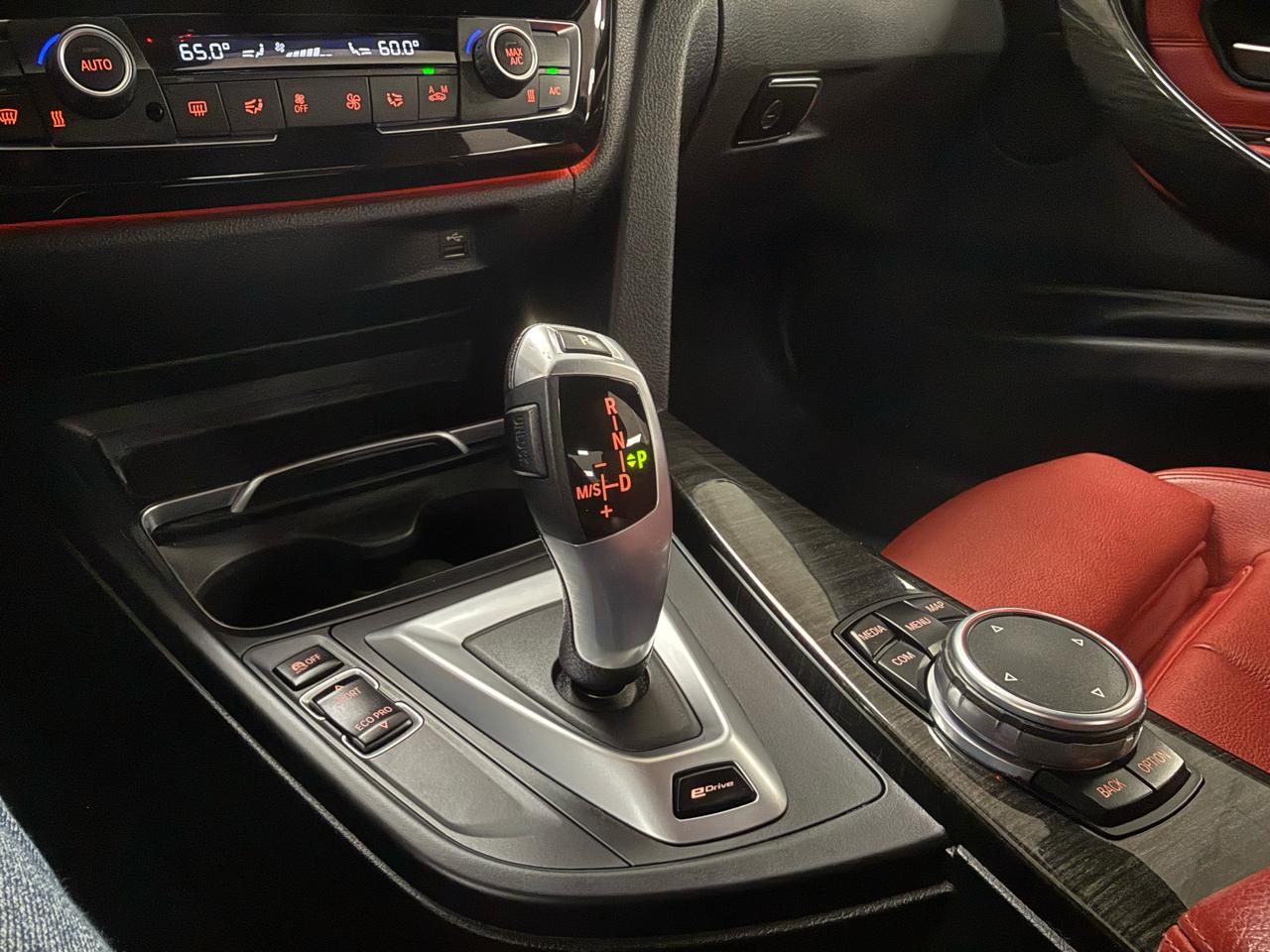 BMW 3-Series 330e iPerformance Sedan 2017