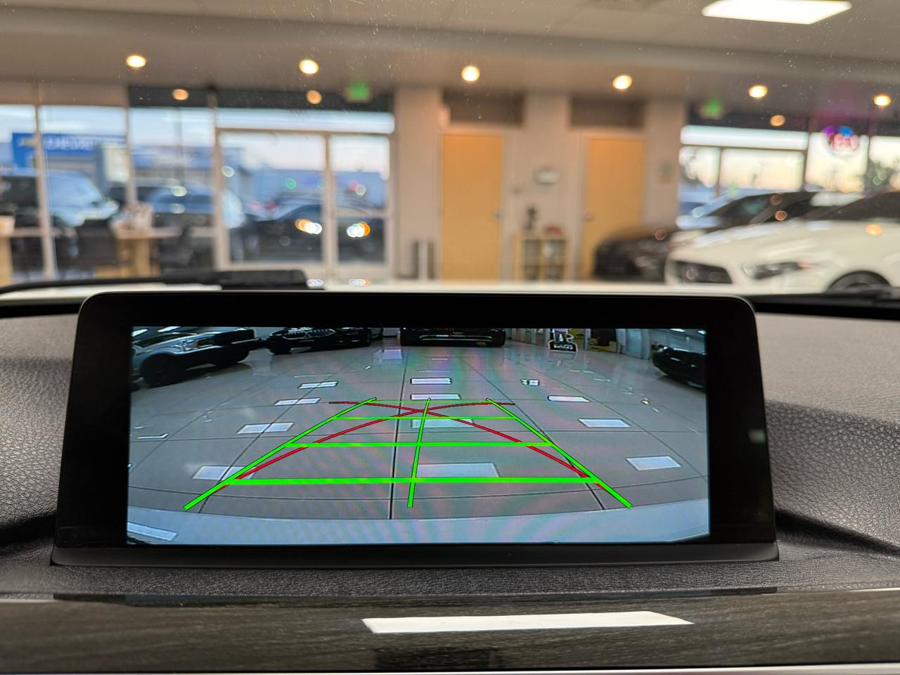 BMW 3-Series 330e iPerformance Sedan 2017