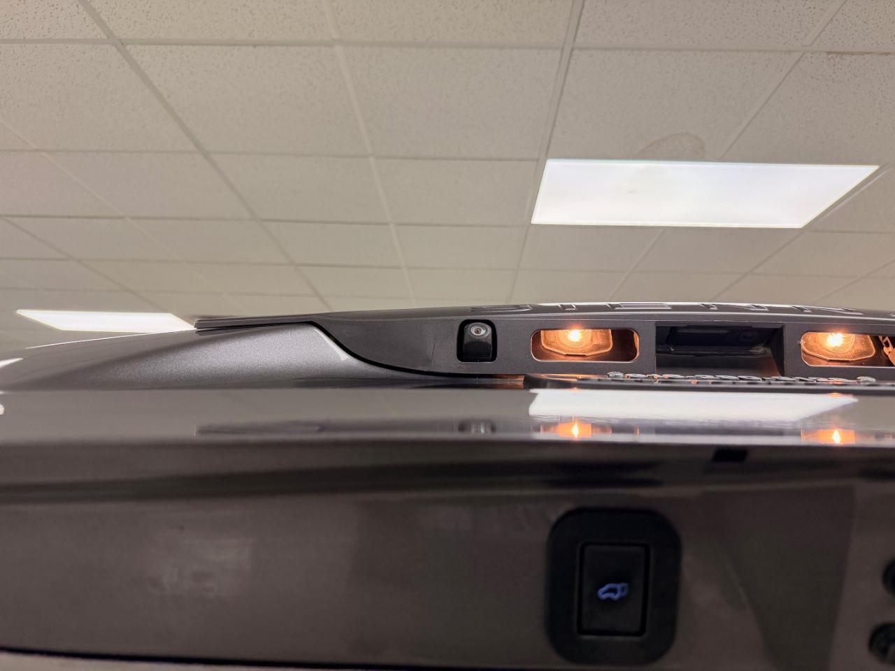 Toyota Sienna SE FWD 8-Passenger FWD V6 2016