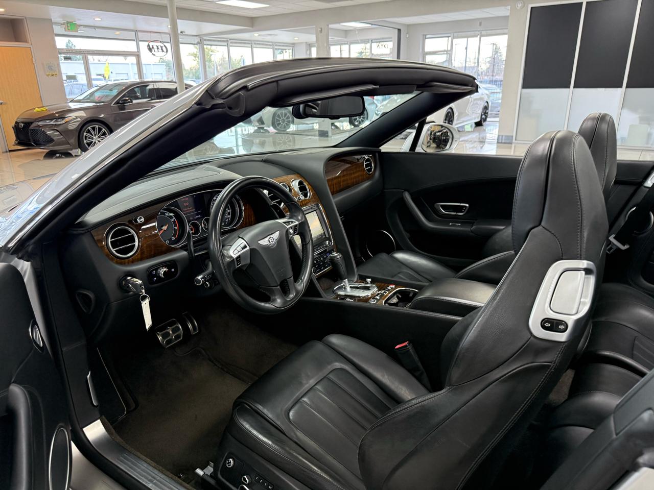 Bentley Continental GTC V8 2013