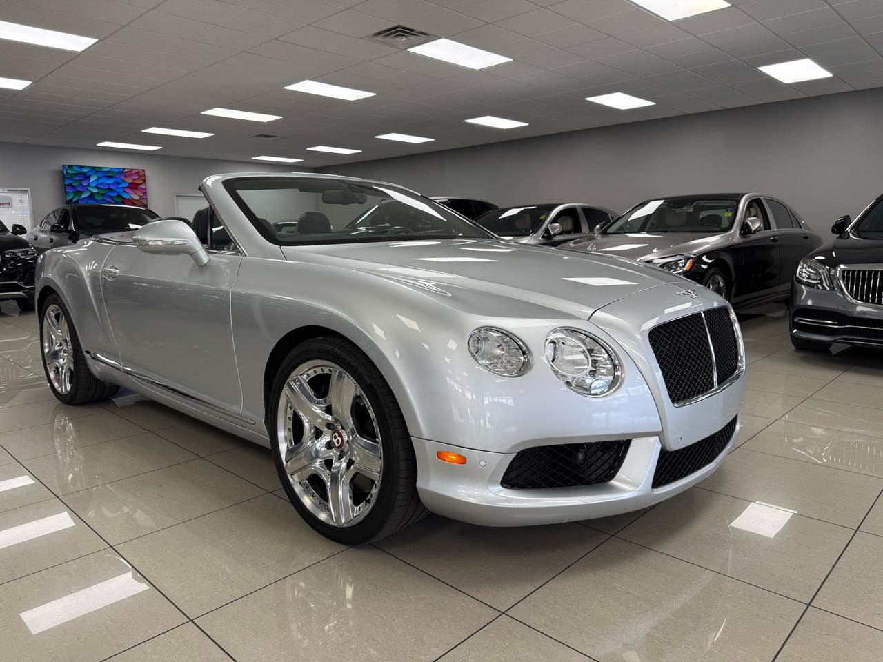Bentley Continental GTC V8 2013