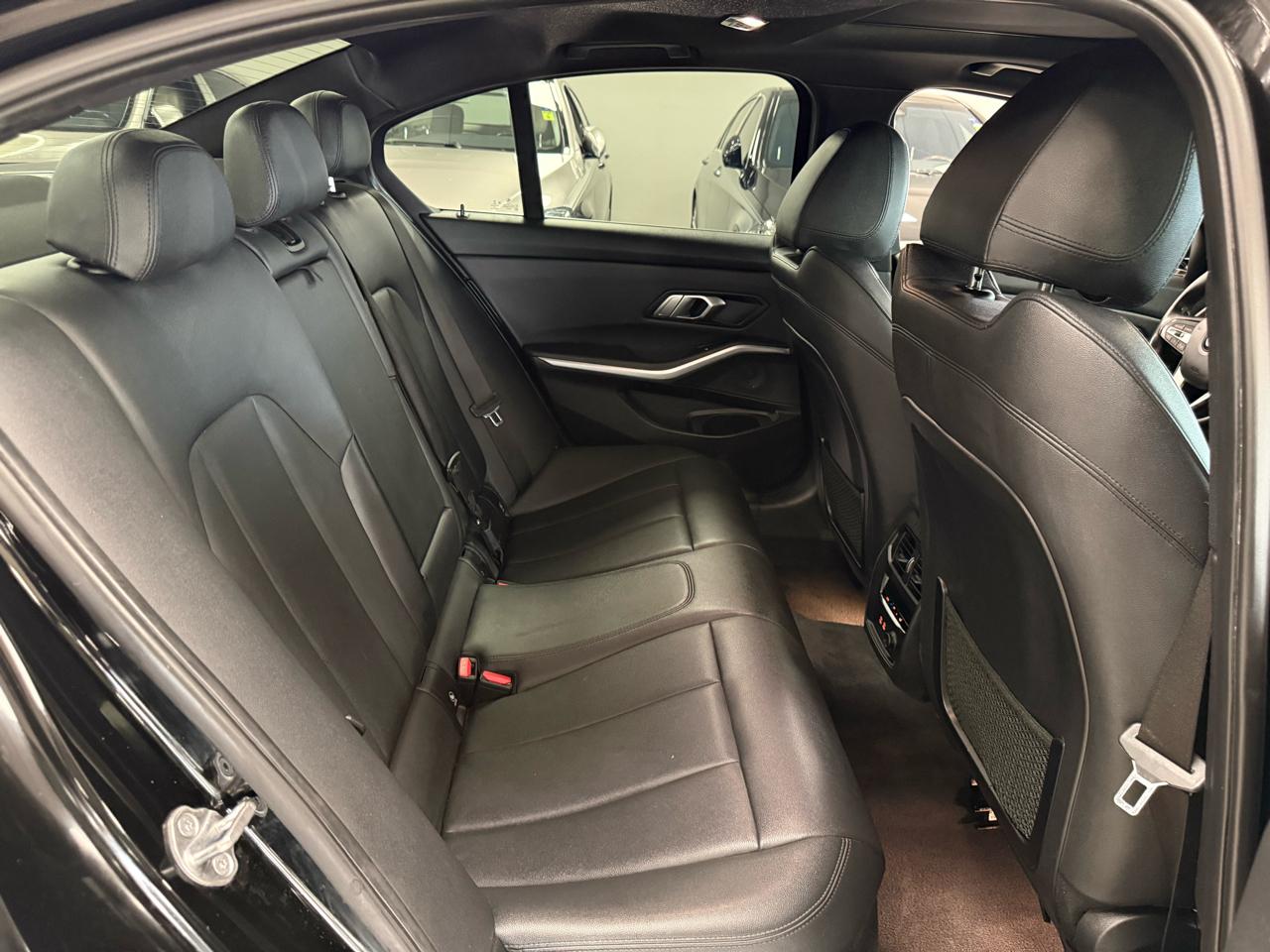 BMW 3-Series 330i 2019