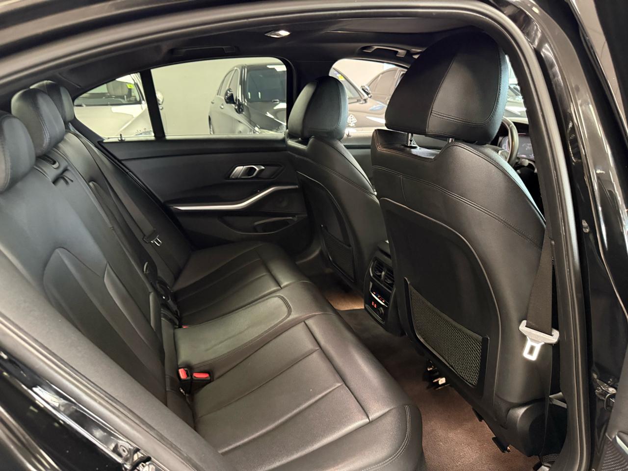 BMW 3-Series 330i 2019