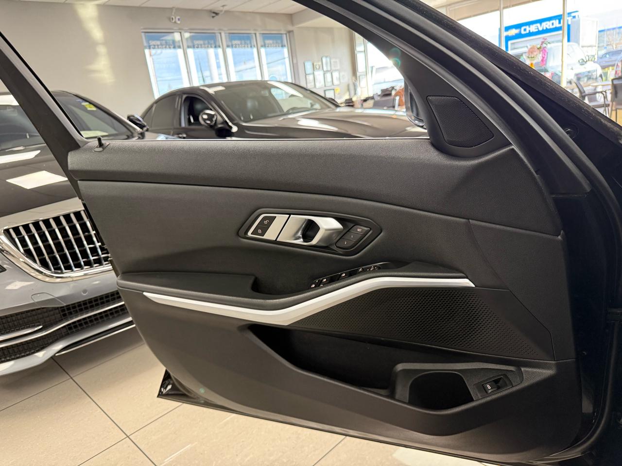 BMW 3-Series 330i 2019