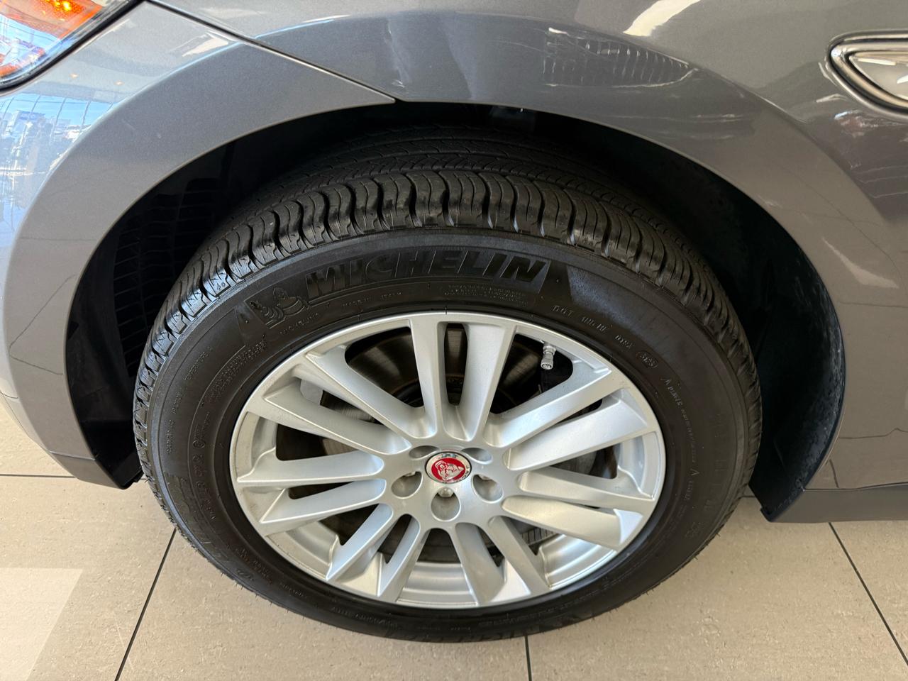 Jaguar F-Pace 35t Prestige 2017