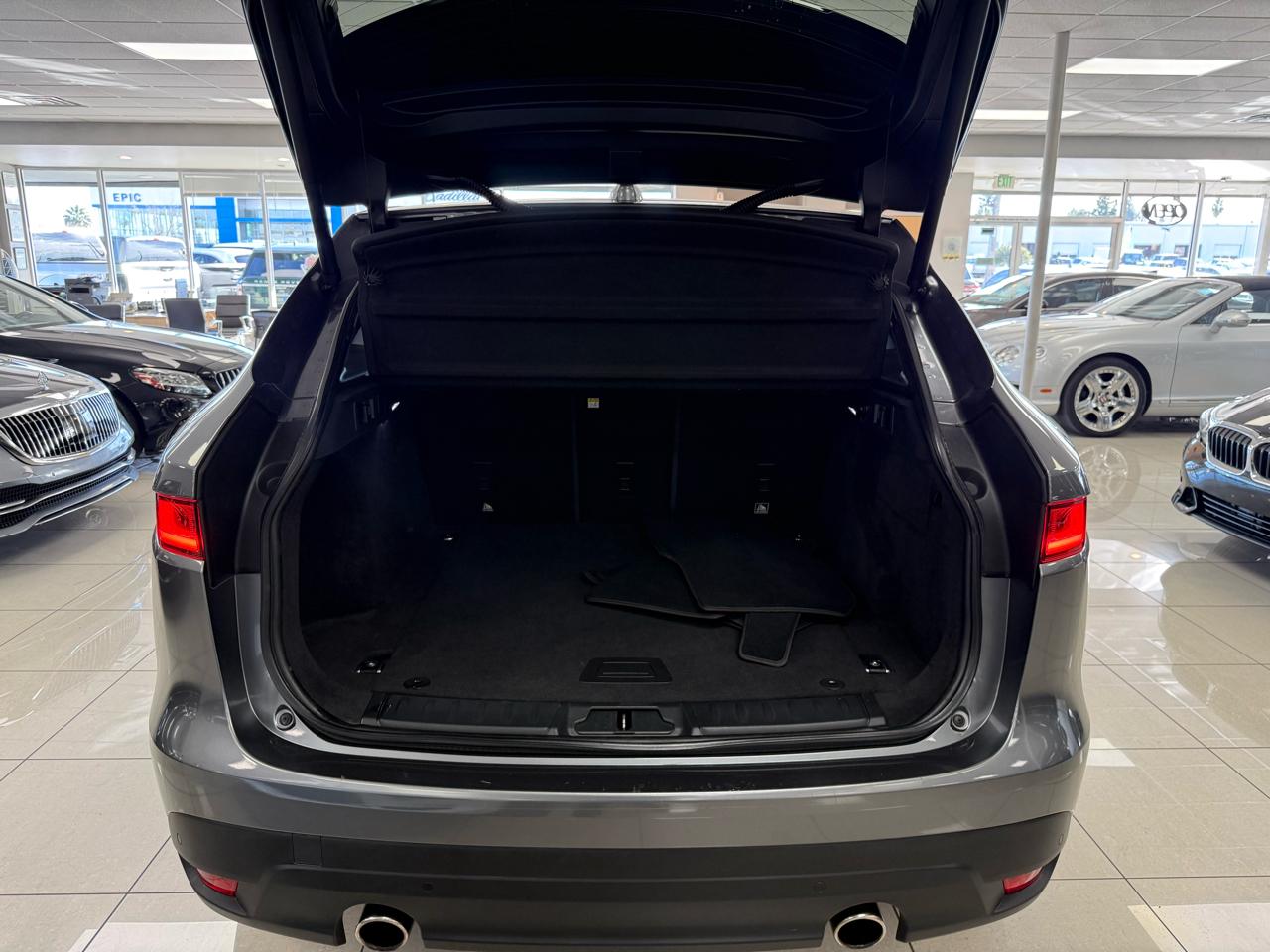 Jaguar F-Pace 35t Prestige 2017