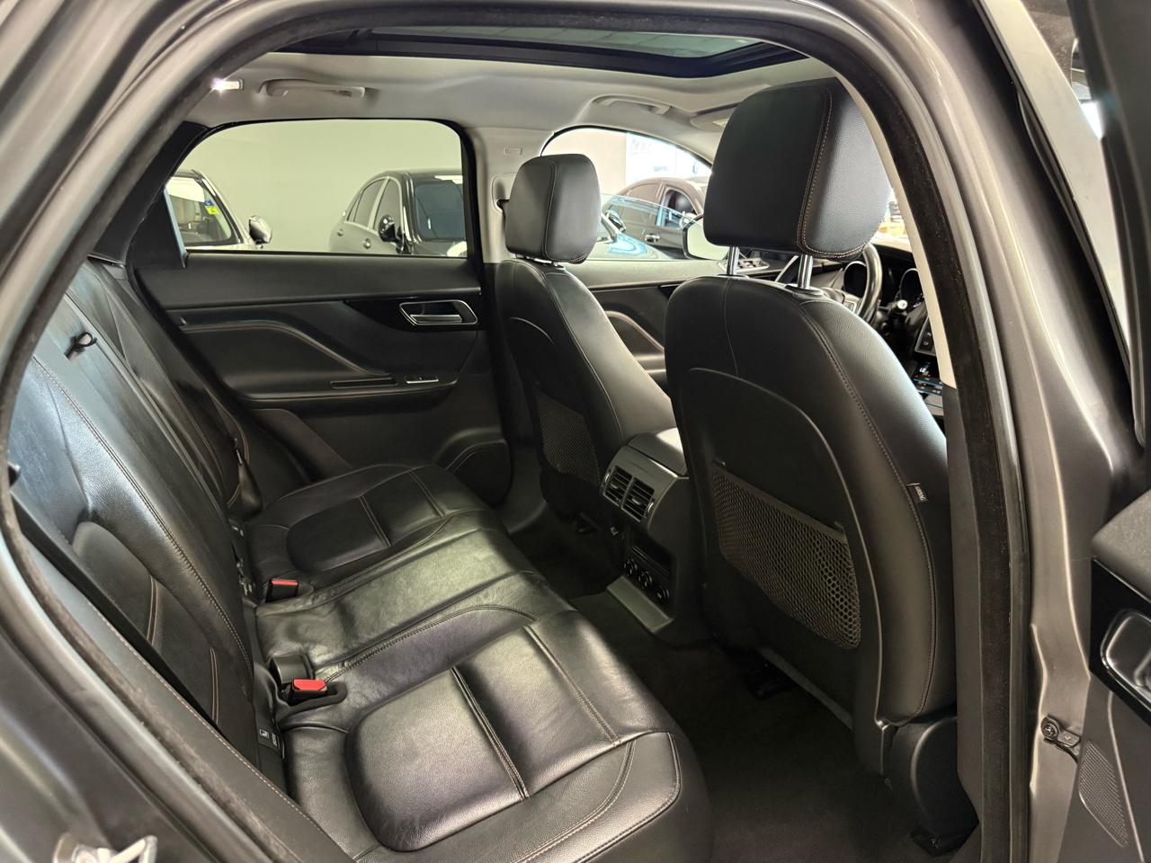 Jaguar F-Pace 35t Prestige 2017