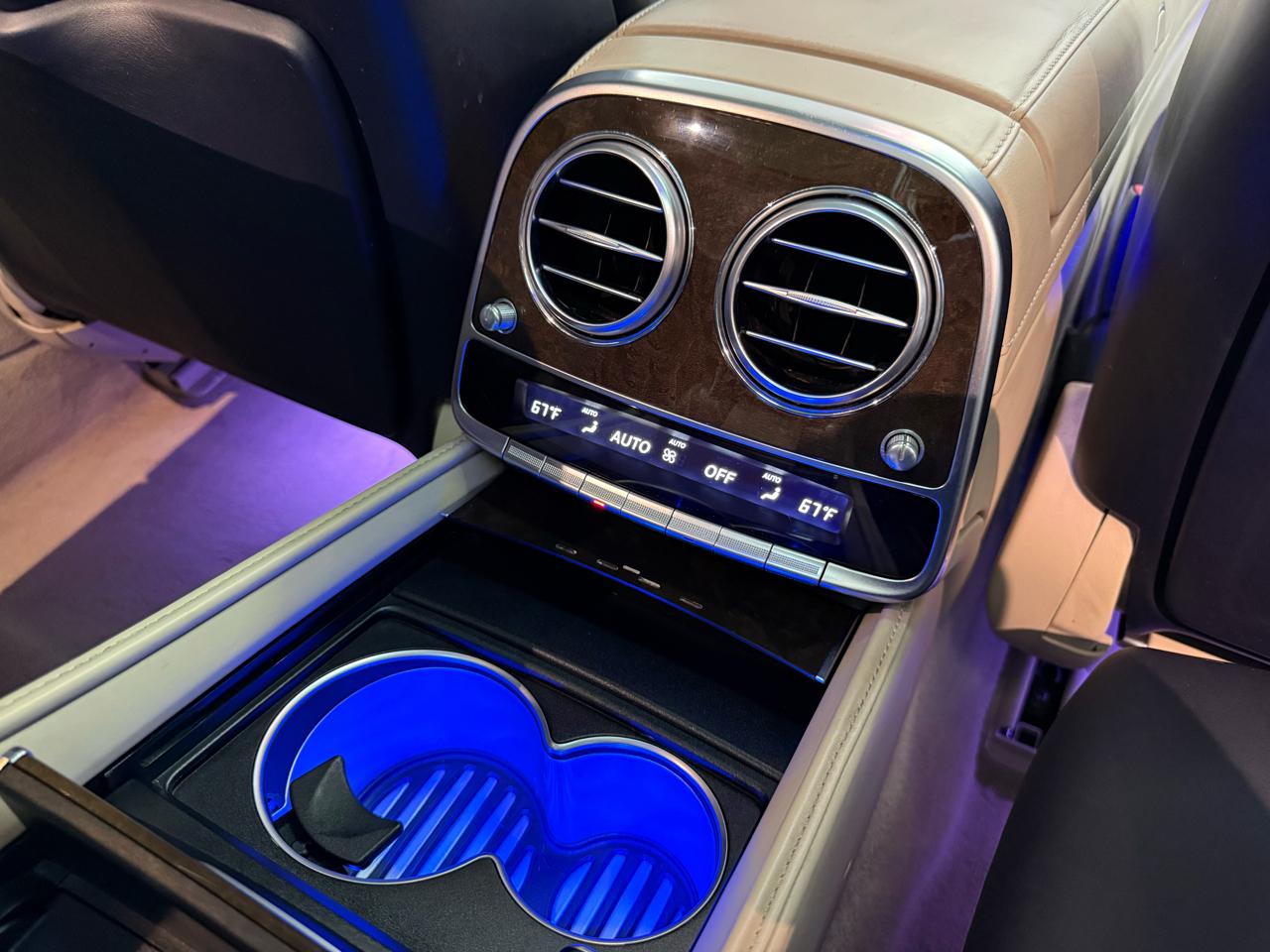 Mercedes-Benz S-Class S550 2014