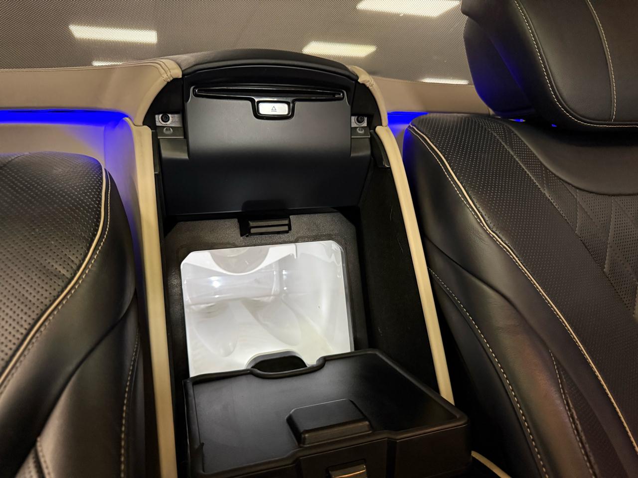 Mercedes-Benz S-Class S550 2014