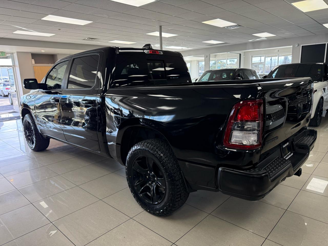 RAM 1500 Big Horn Crew Cab SWB 4WD 2021