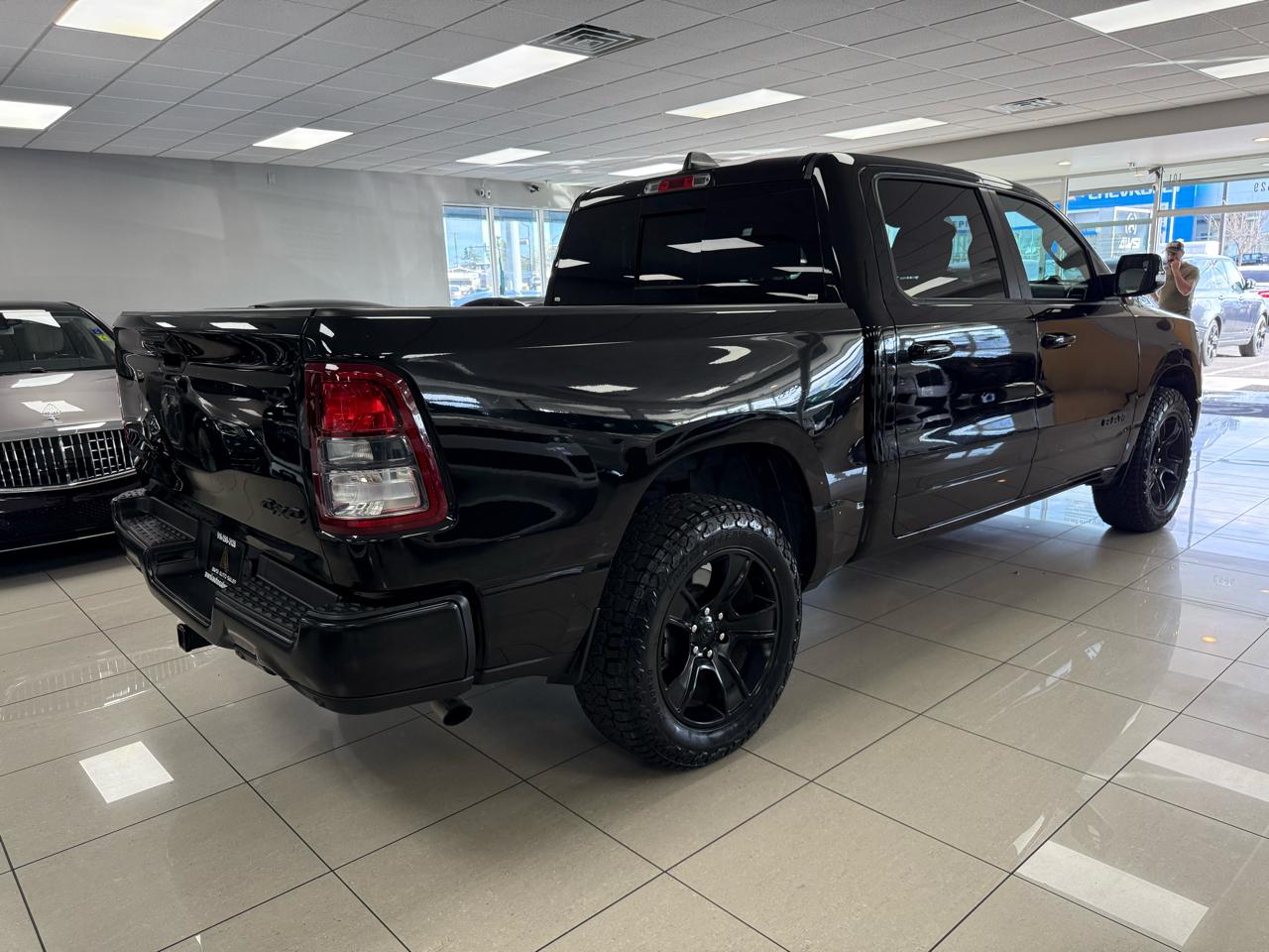 RAM 1500 Big Horn Crew Cab SWB 4WD 2021