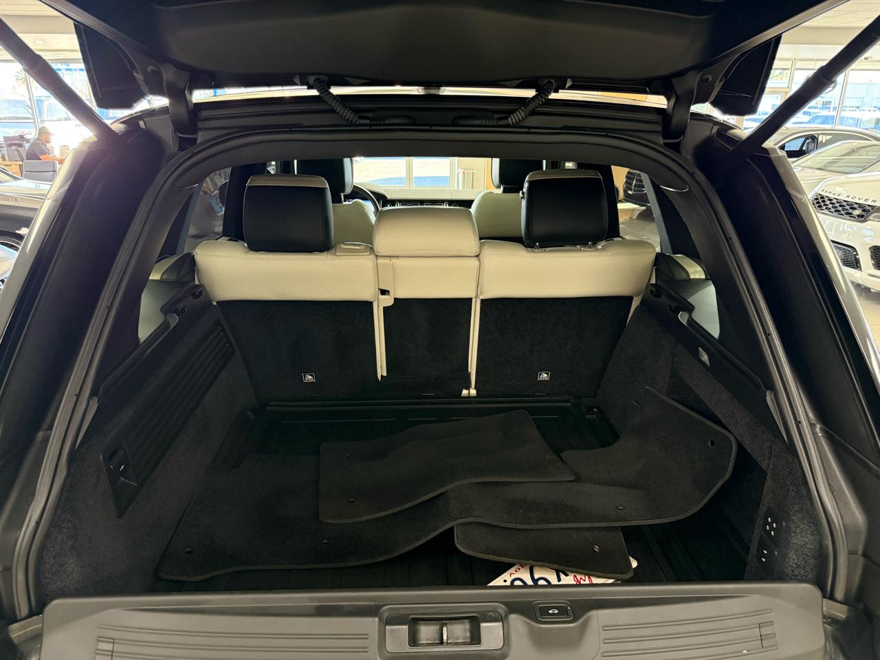 Land Rover Range Rover HSE 2018