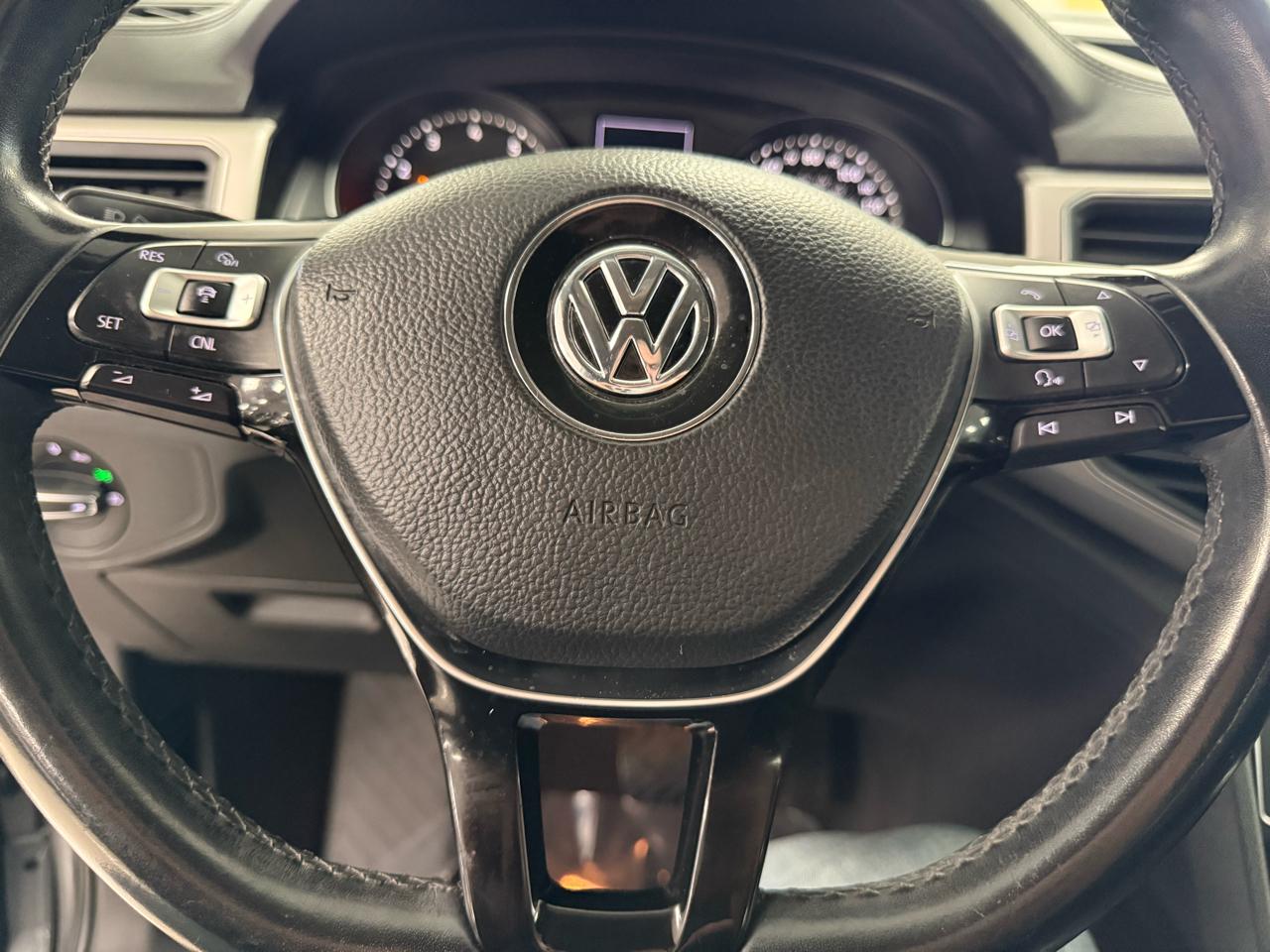 Volkswagen Atlas V6 SE w/Technology 2018