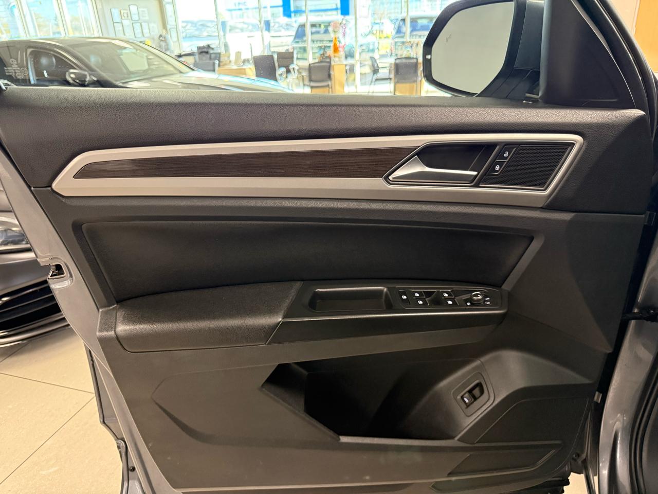 Volkswagen Atlas V6 SE w/Technology 2018