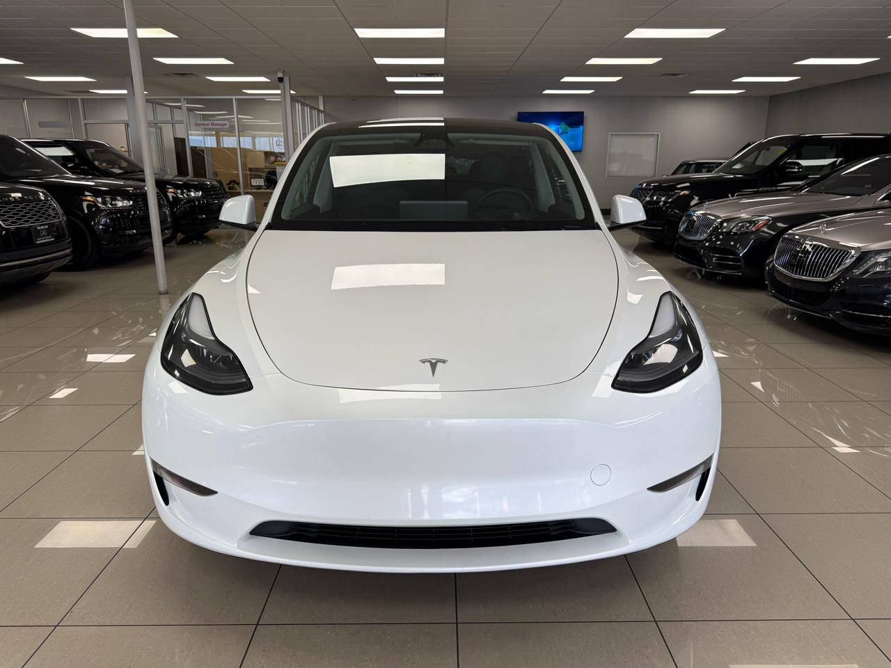 Tesla Model Y Long Range 2024