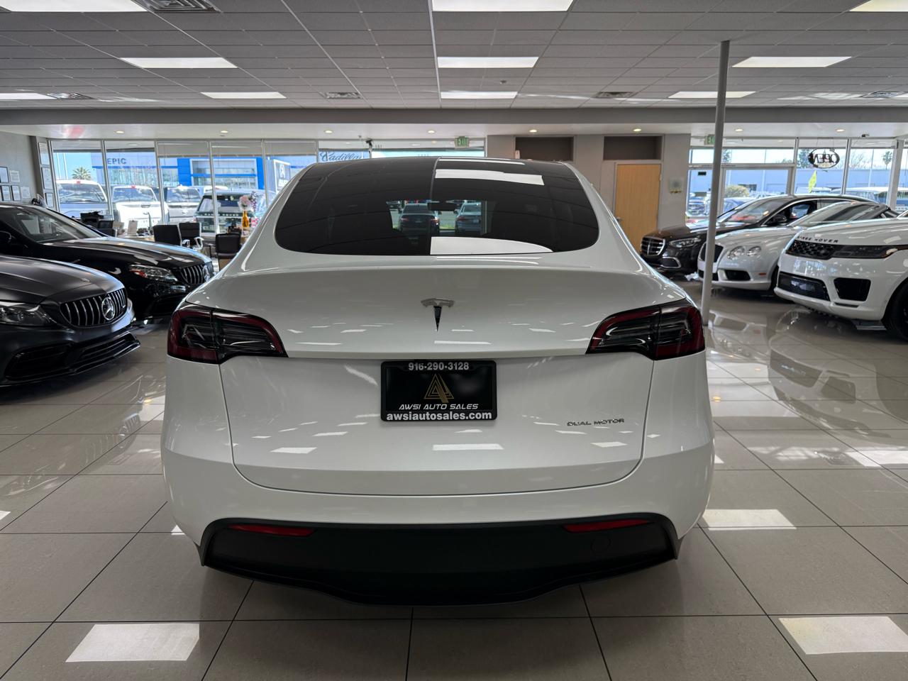 Tesla Model Y Long Range 2024