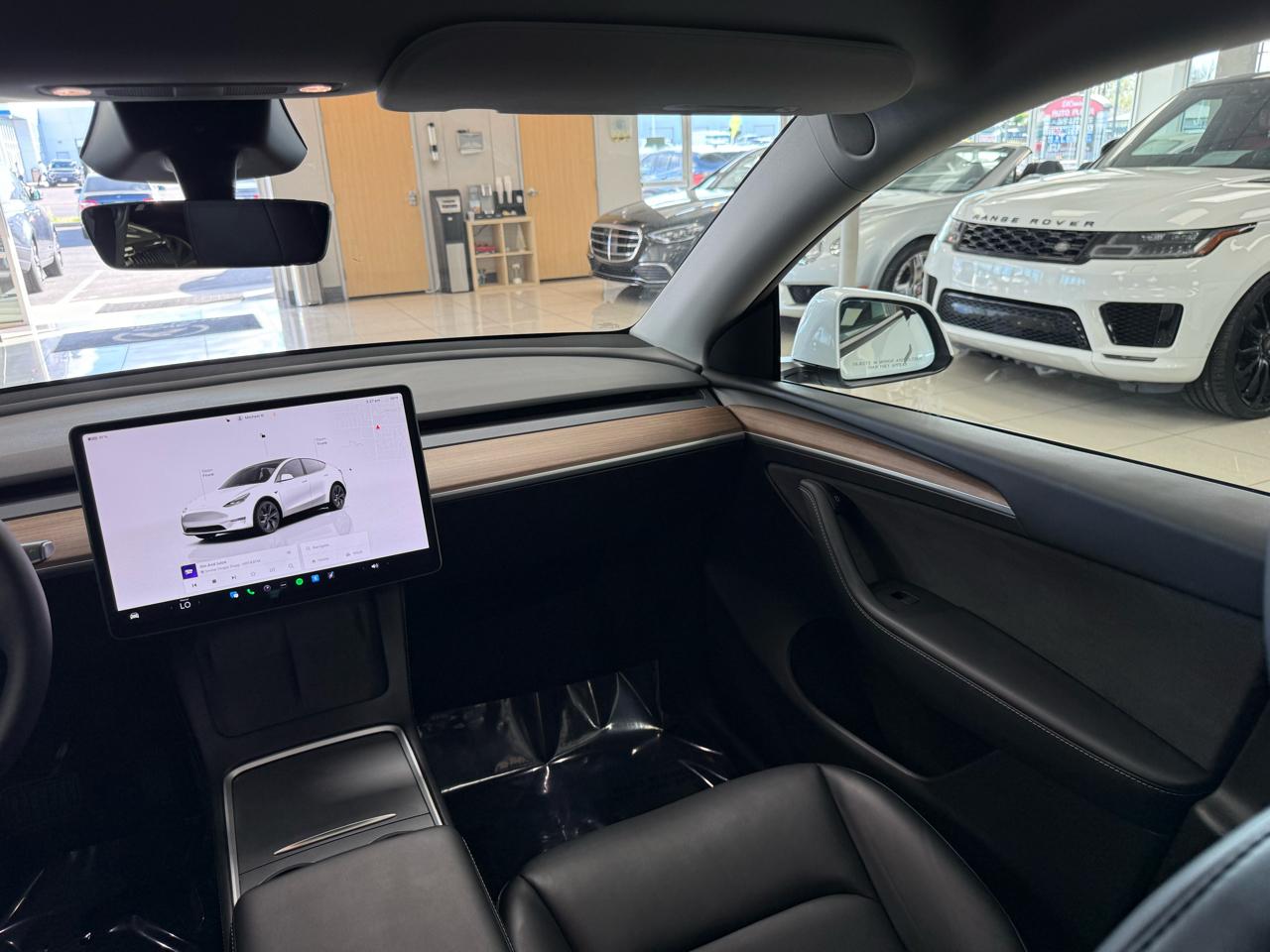 Tesla Model Y Long Range 2024