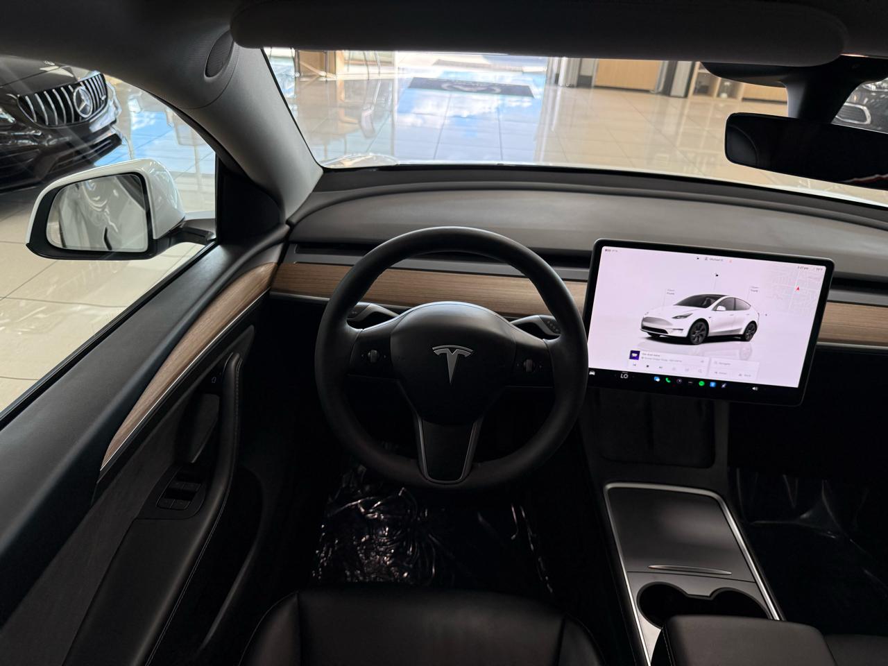 Tesla Model Y Long Range 2024