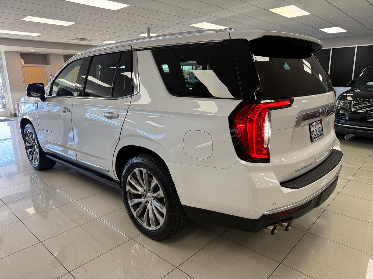 GMC Yukon Denali 4WD 2021