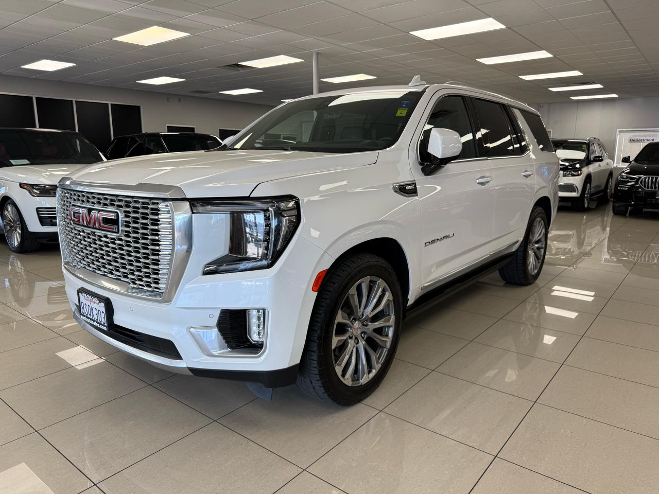 GMC Yukon Denali 4WD 2021
