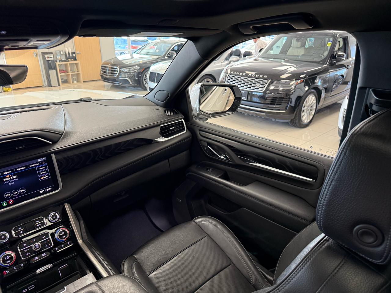 GMC Yukon Denali 4WD 2021