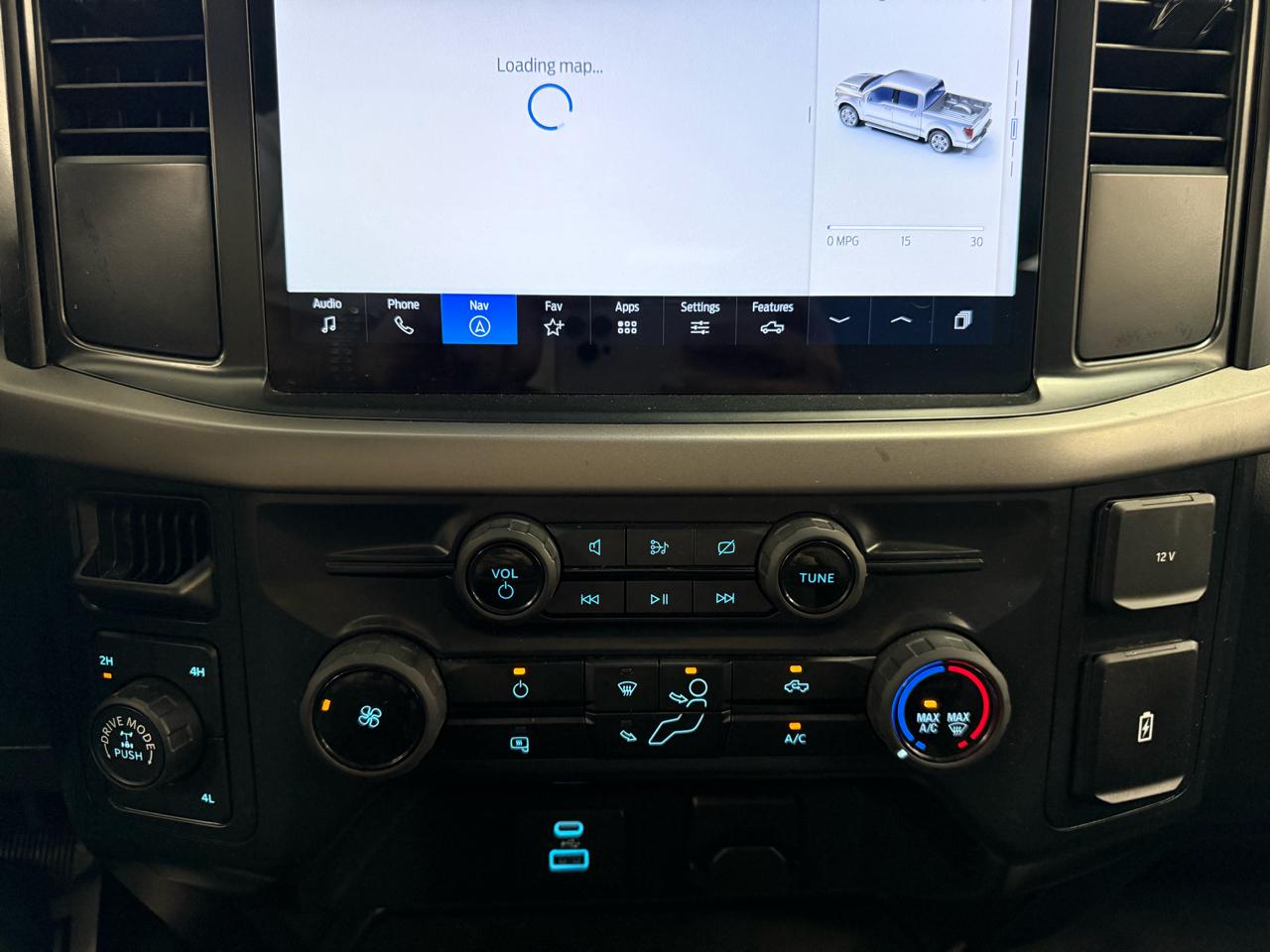 Ford F-150 XL SuperCrew 4WD 2024