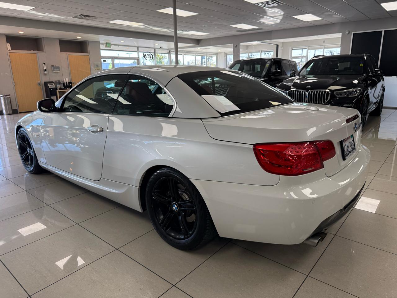 BMW 3-Series 328i Convertible 2013