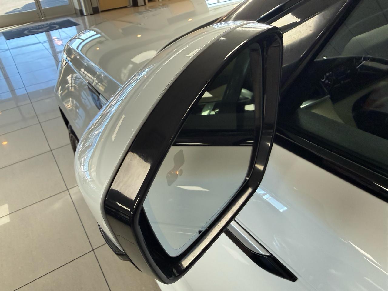 Land Rover Range Rover Velar SE 2019