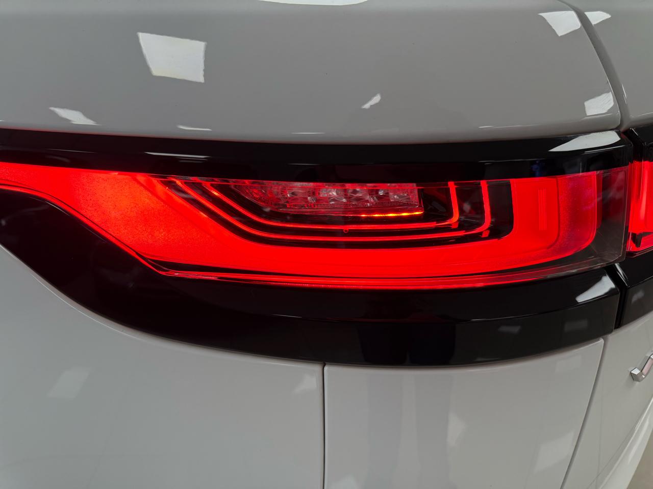 Land Rover Range Rover Velar SE 2019