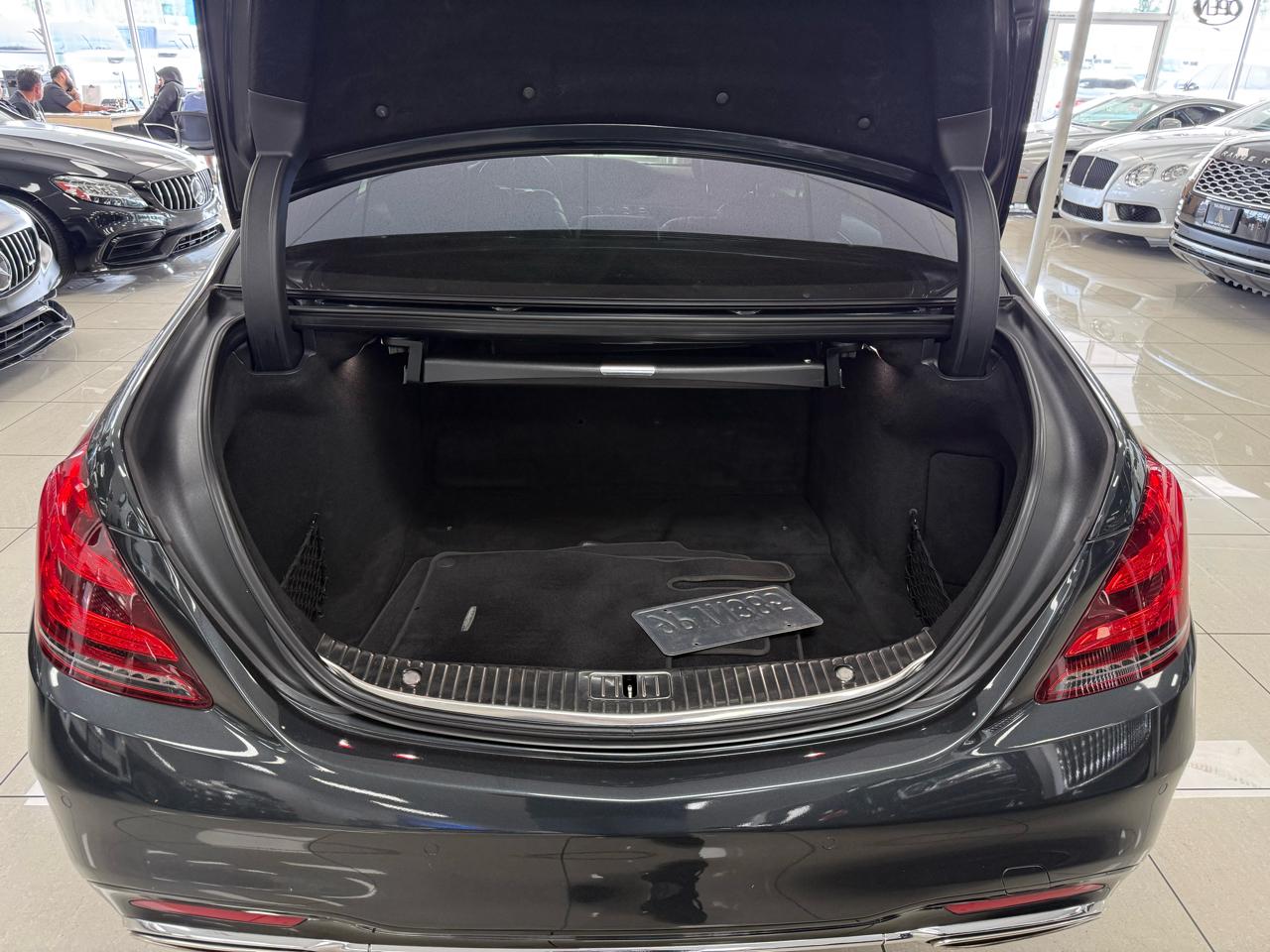 Mercedes-Benz S-Class S560 2018