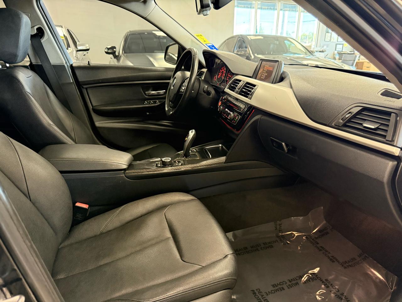 BMW 3-Series 320i Sedan 2017