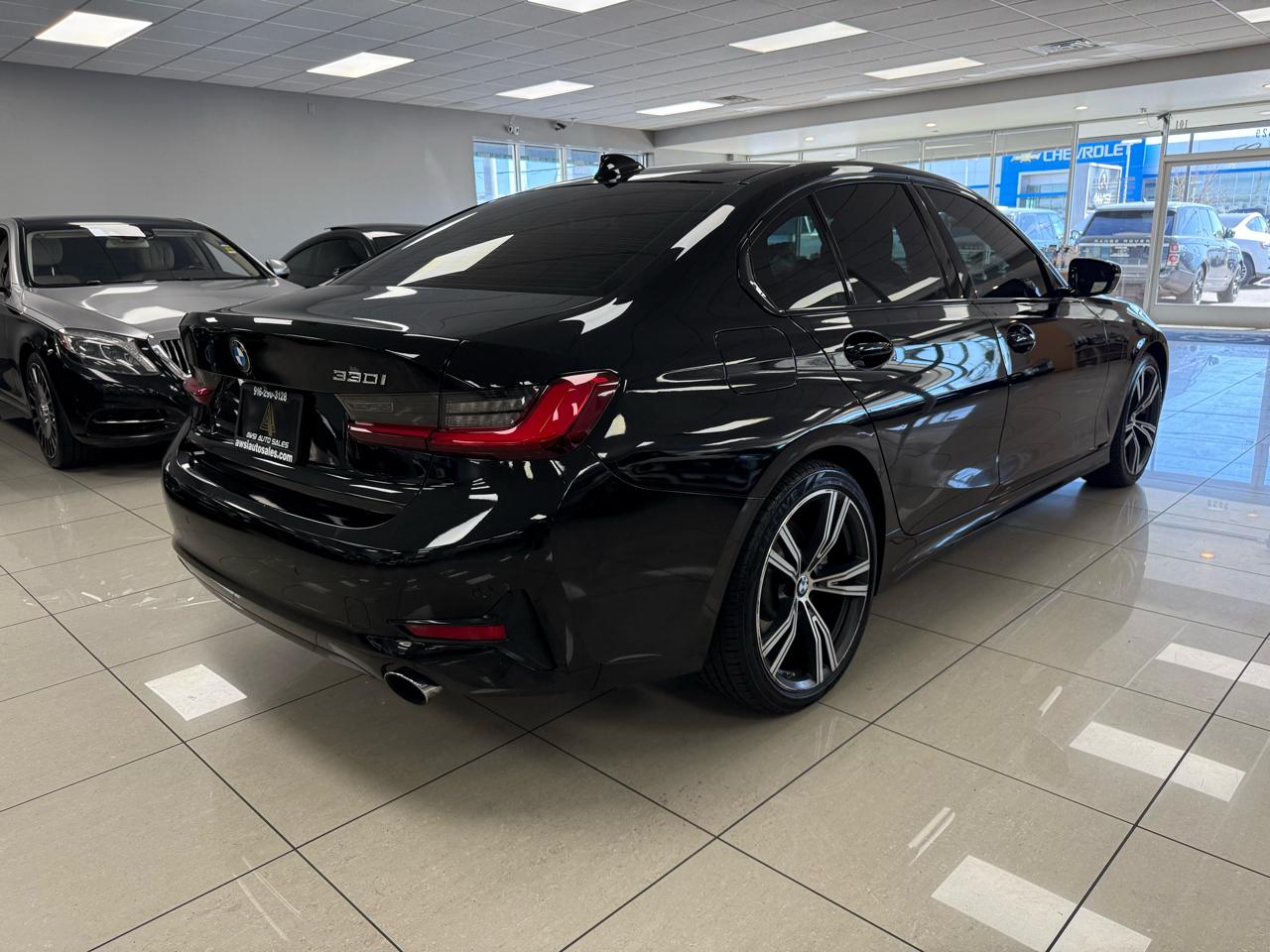 BMW 3-Series 330i 2022