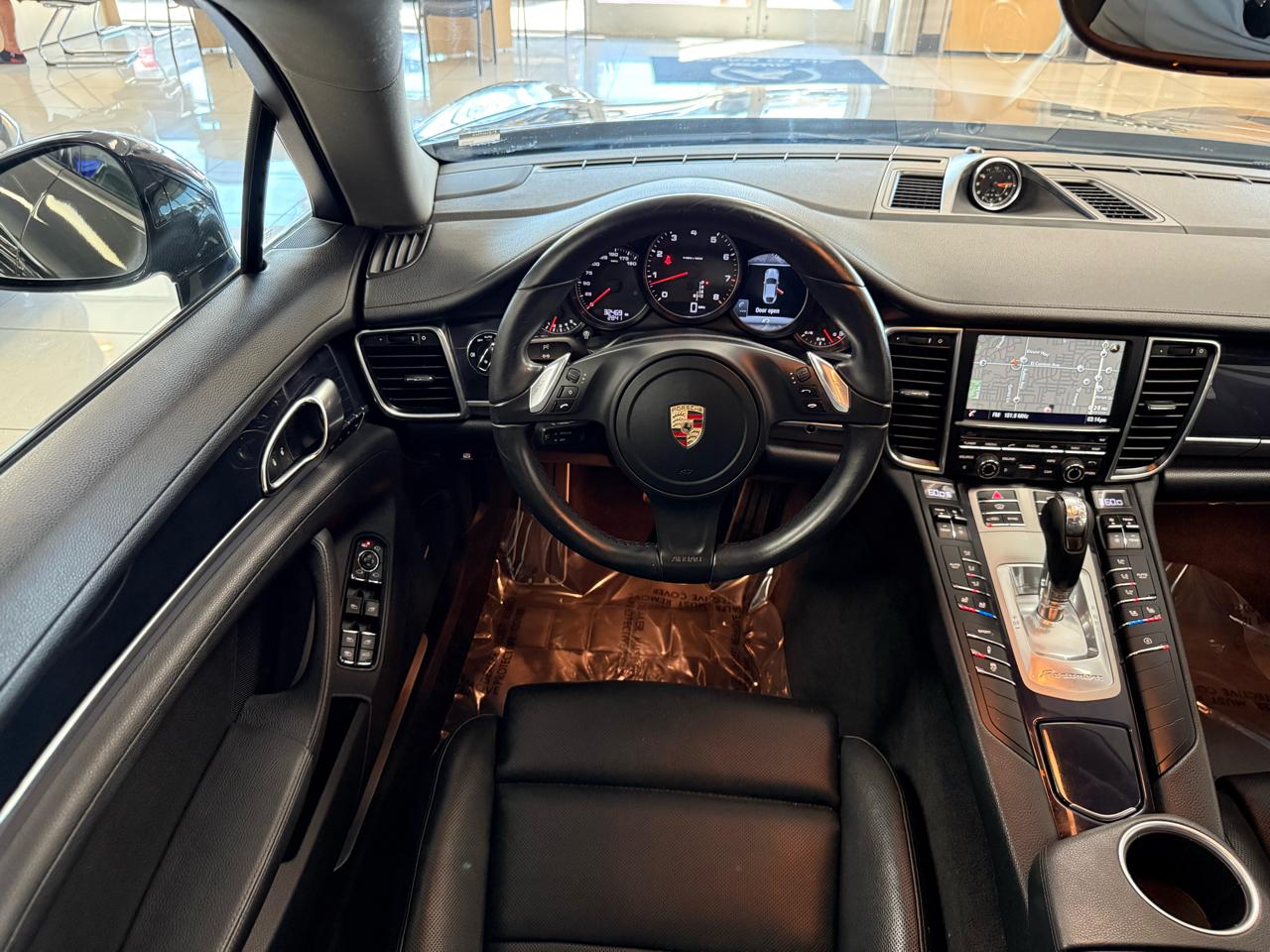 Porsche Panamera 4 2015