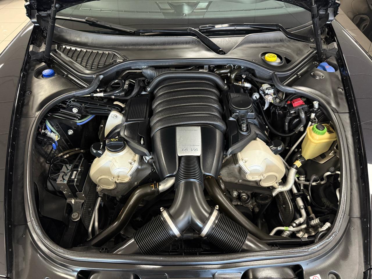 Porsche Panamera 4 2015