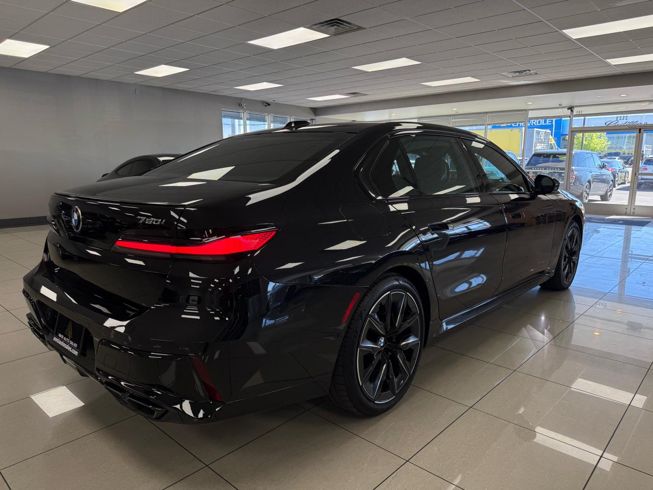 BMW 7-Series 760i xDrive 2023